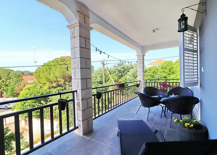 Marjana Apartament *