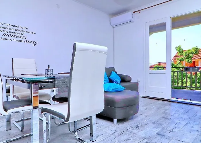 Apartament Marjana